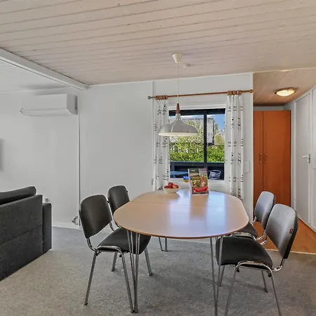 Efraima - 230m From The Sea By Interhome